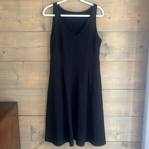 Eileen Fisher Black Sleeveless v neck Dress in size Medium